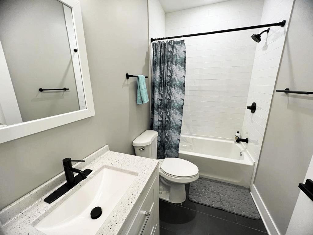 Modern 2Br 2Ba Apartment With Rooftop In Brewerytown Philadelphie Extérieur photo